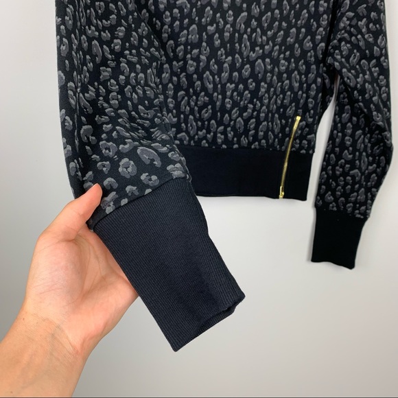 Old Navy Leopard Mock Neck Side Zip Sweatshirt - Picture 4 of 8